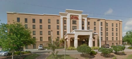 Hampton_Inn_East_Bay